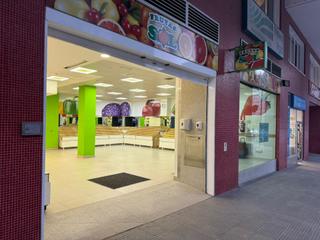 Rent Business premise  Teixugueiras. Local comercial en alquiler en navia!