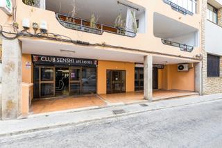 Business premise in Singladura 13. Amplio local comercial, can pastilla