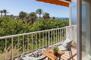 Apartament  Calle vicari joaquim fuster. Luminoso primer piso con vistas en el molinar