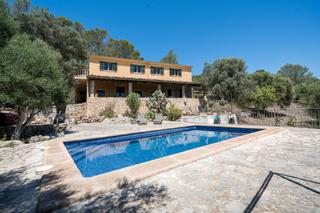 Chalet  Poligono 15. Finca rústica en binissalem con espectaculares vistas