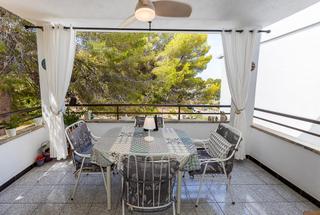 Penthouse in Santa Ponça. Ático reformado con terraza, parking y piscina comunitaria en sa