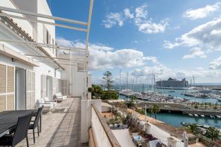 Location Appartement  Calle joan miro. Espectacular piso con vistas al mar en puerto de palma
