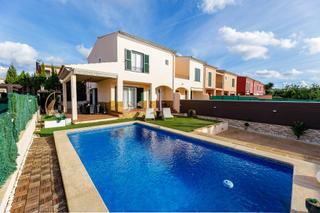 Casa a schiera in Avenida Avinguda del Regne de Mallorques, 10