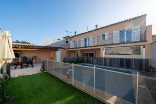 Casa  Jesus. Espectacular casa con piscina en ariany