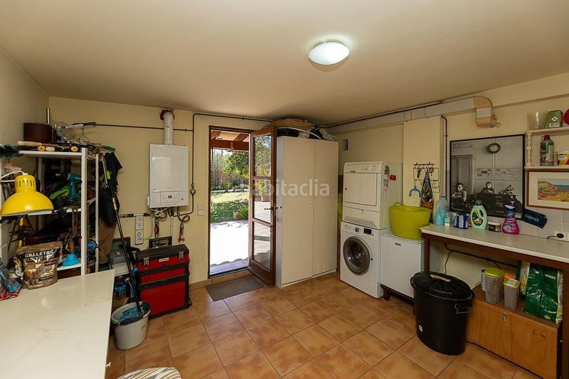 Foto 9640cbd8-2dee-48b5-ba45-4ec70ab2fa9b. Casa amb aparcament a Llucmajor interior Llucmajor