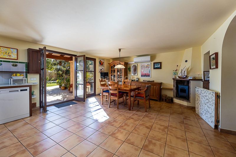 Foto b2175ece-5fd2-4031-8af1-2ad27ef6a8a6. Casa amb aparcament a Llucmajor interior Llucmajor