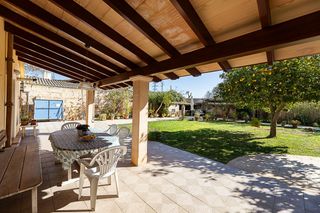 Casa  Calle font. Amplia casa con jardín y terrazas en llucmajor