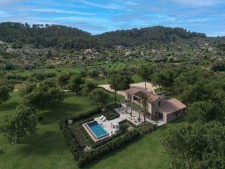 Mas à Selva. Exclusiva finca unifamiliar en son mague, selva