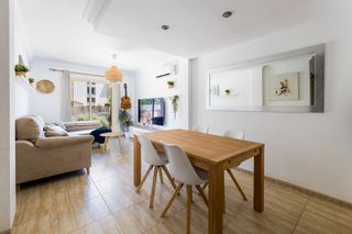 Duplex  De la justicia. Dúplex en planta baja con terraza, parking y trastero en inca