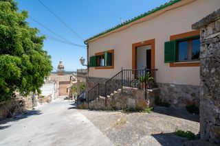 Casa  De sa costa. Casa de pueblo con vistas panorámicas