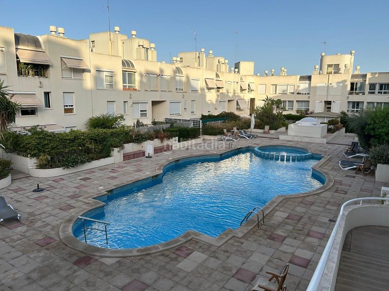 Foto e853d0a3-63ec-4f2d-a3d9-b7343d0099aa. Pis amb calefacció aparcament piscina a Son Espanyolet Palma de Mallorca