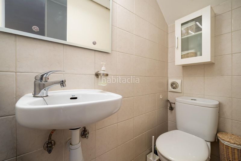 Foto 6d094cf1-9ccf-4d26-baaf-858caa972669. Casa pareada adosado esquinero con terraza y piscina comunitaria en Marratxí