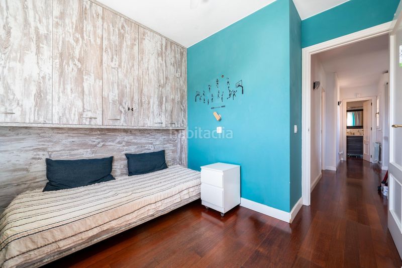 Foto f2cd253e-18ec-4d61-a055-3a6ed8f00550. Casa pareada adosado esquinero con terraza y piscina comunitaria en Marratxí