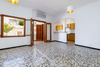 Rez-de-chaussée à Santa Catalina. Planta baja con apartamento independiente y terraza en santa cat