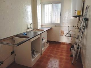 Piso en Son Roca. Piso de 3 habitaciones con balcón en son roca de origen