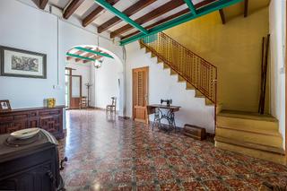 Casa a Vilafranca de Bonany. Casa mallorquina con mucho encanto con jardín en villafranca.