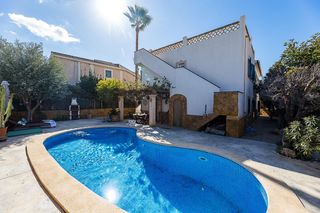 Chalet en Son Ferrer. Unifamiliar de 5 habitaciones con piscina en son ferrer 2 vivien