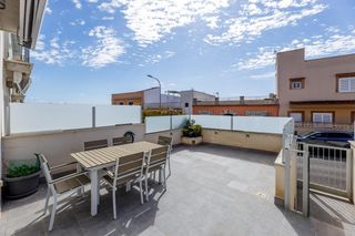 Casa adossada a Son Serra-Sa Vileta. Adosado de 3 habitaciones y diversas terrazas con 2 parkings en