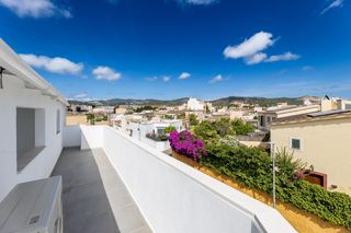 Casa a Son Serra-Sa Vileta. Casa de 6 habitaciones con terrazas y garaje en son florla vilet
