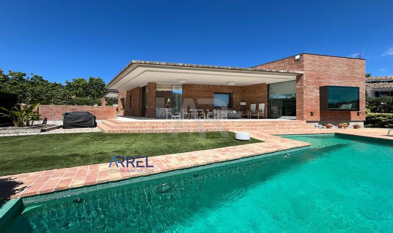 Foto c20ce178-6683-444c-9971-69cbf9a57c6f. Casa  de ensueño 1 planta en el corazon en Alella