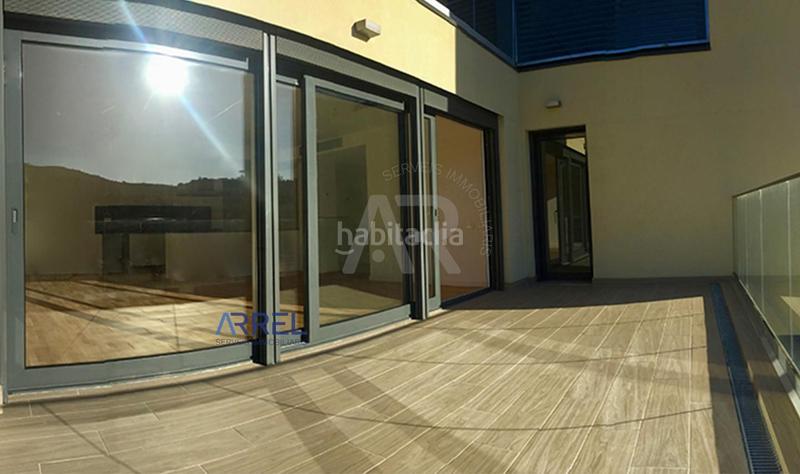 Foto c8da31b6-f203-48c3-b8b9-cf50430c73c2. Appartement avec parking dans Alella