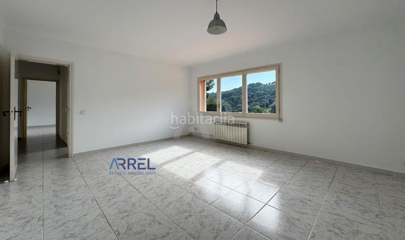 Foto 02812795-4024-4499-b541-6cb48fb3b3cd. Affitto casale con parcheggio piscina in Alella