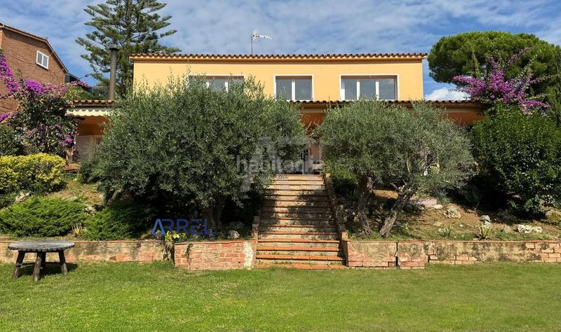 Foto 9bbb37ac-00e7-4919-96db-30bf25e2296d. Affitto casale con parcheggio piscina in Alella