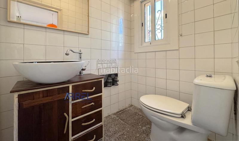 Foto cbccd8a2-24de-420b-95dc-d8068d937f7c. Affitto casale con parcheggio piscina in Alella