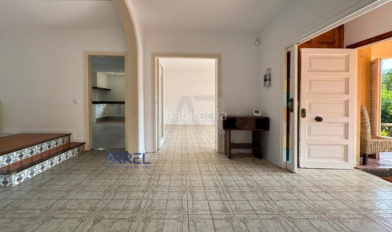 Foto ce6dbe83-50db-4f7e-87ff-f4b83de8102f. Affitto casale con parcheggio piscina in Alella