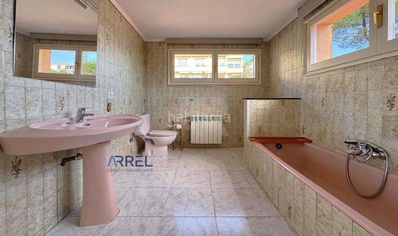 Foto de6576c4-db29-4414-ae91-3de32db0e5a1. Affitto casale con parcheggio piscina in Alella