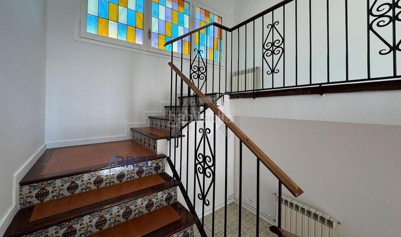 Foto e52be61a-1c56-43ae-ab89-cd94bcaaad95. Affitto casale con parcheggio piscina in Alella