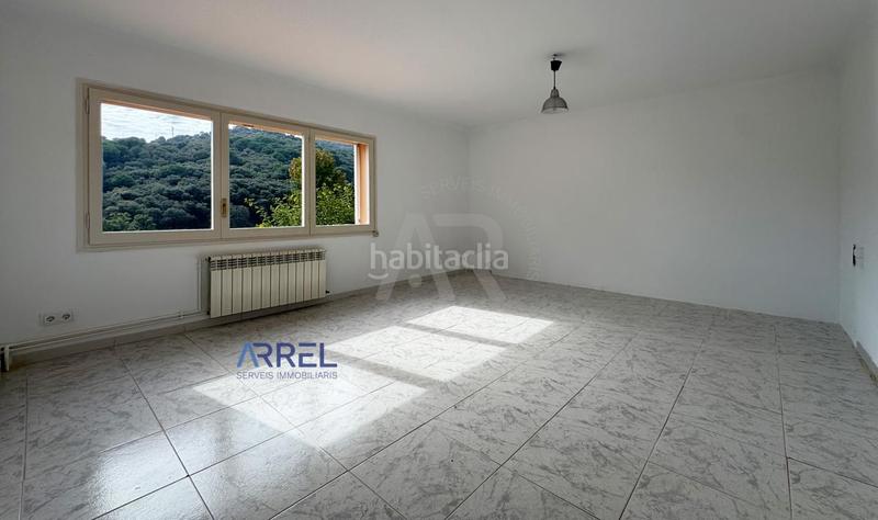 Foto e7757c2d-be75-468c-befd-00ad1d05922b. Affitto casale con parcheggio piscina in Alella