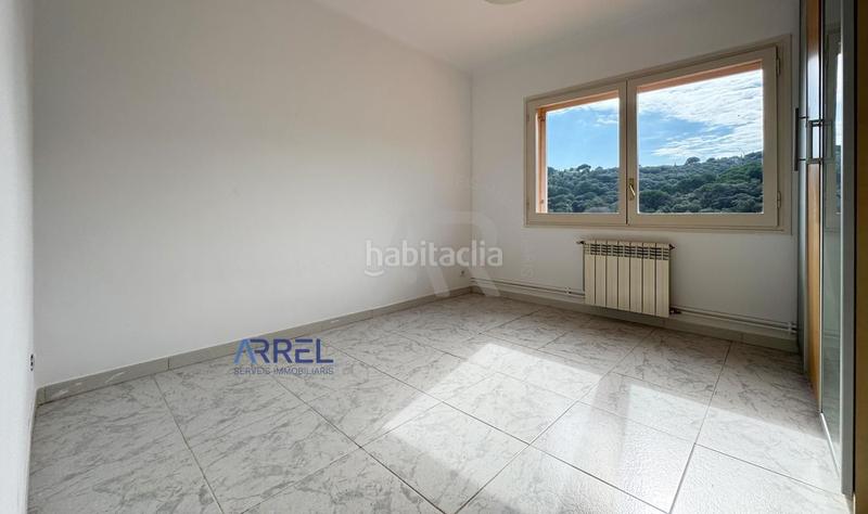 Foto fe5e5fa3-dbf7-4e2f-8be9-1ae025ac0b1d. Affitto casale con parcheggio piscina in Alella