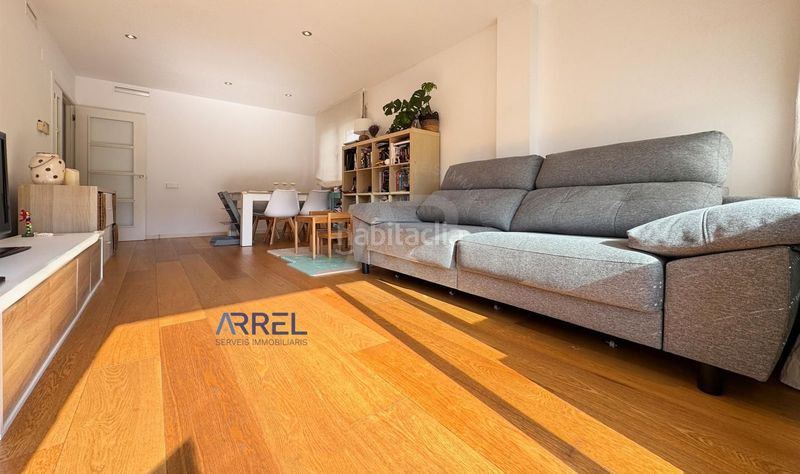 Foto 60364c2d-f1b0-4cea-9364-44e177dc7679. Rent flat with parking in Alella