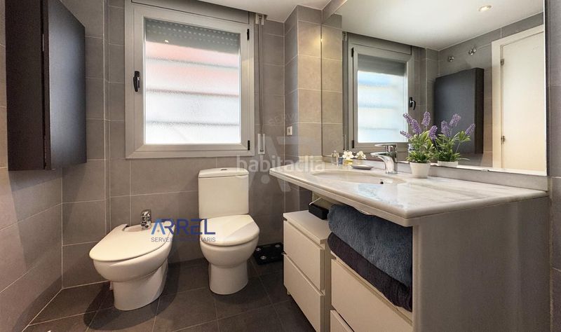 Foto f4a4a31b-360c-4627-bc65-c7da314dd44b. Rent flat with parking in Alella