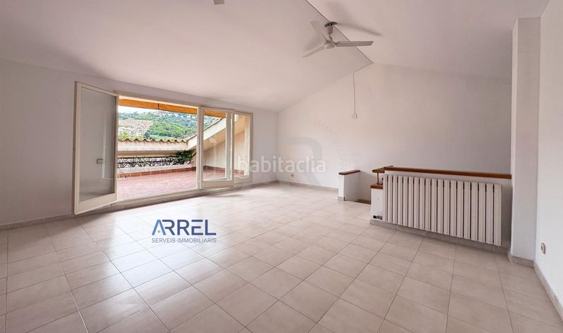 Foto 522859fe-3ea4-4942-bfee-945230055fb7. Affitto casa con parcheggio piscina in Alella