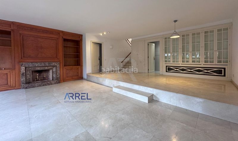 Foto b8fd7ca7-8aa0-4123-9c92-e4e1e68880fb. Affitto casa con parcheggio piscina in Alella