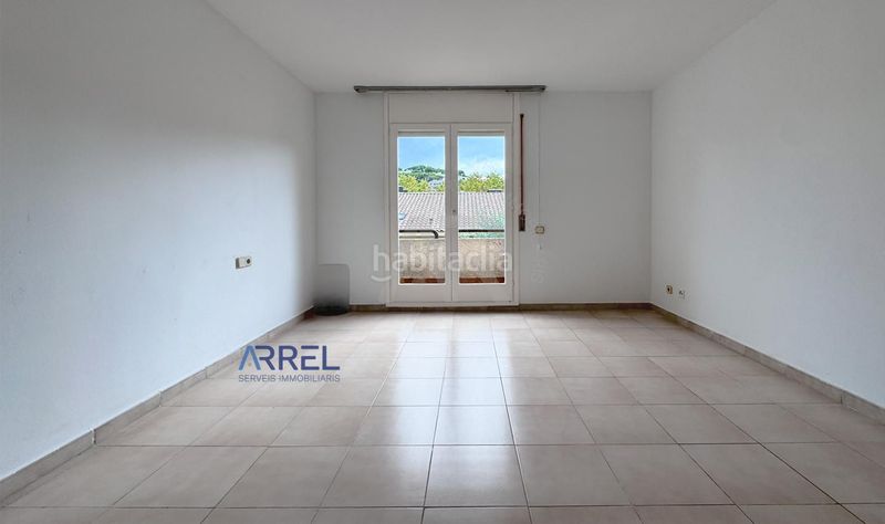 Foto f370d949-7309-4458-9571-6416e5e6fa95. Affitto casa con parcheggio piscina in Alella