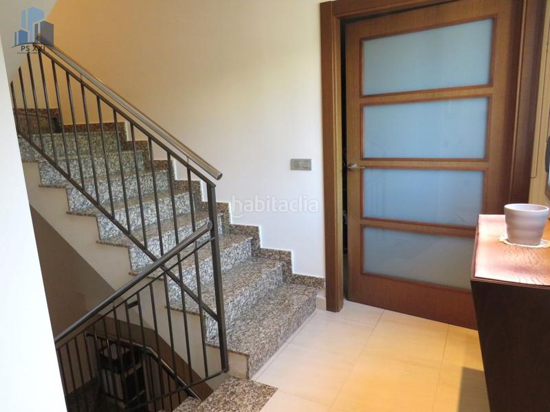 Foto a2c37f25-d0ee-40e5-9995-056d71dbc239. Chalet  en venta en grao, 4 dormitorios. en Burriana