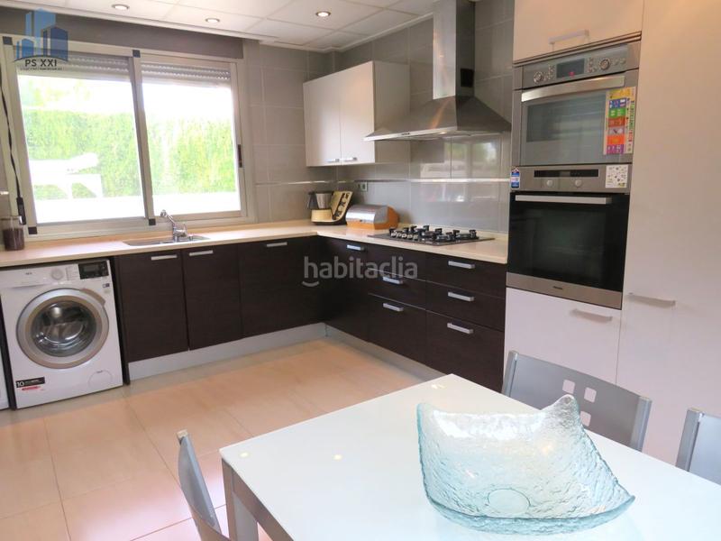 Foto edd2cb07-71db-4a4f-8083-4ca04ce11cea. Chalet  en venta en grao, 4 dormitorios. en Burriana