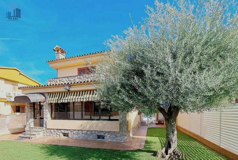 Foto 623f2082-60f9-4d68-808b-8d82558ea237. Chalet  en venta en torre sant vicent, 5 dormitorios. en Benicasim / Benicàssim