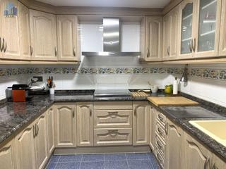 Pis  Prim. Piso en venta en centro, 4 dormitorios.