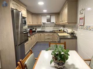 Piso  Prim. Piso en venta en centro, 4 dormitorios.