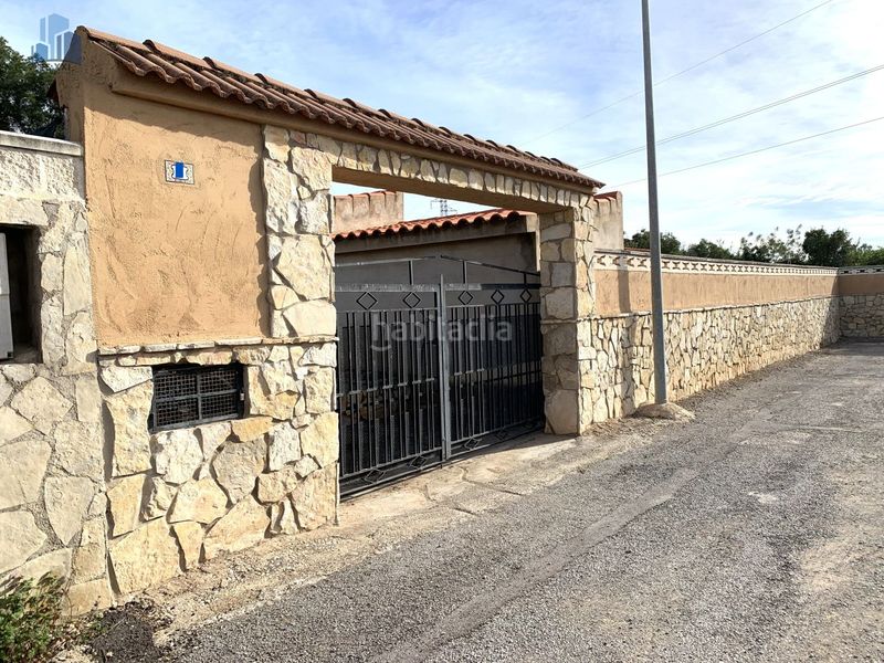 Foto 0795dd38-356b-4c43-b969-ee3cf3669c61. Xalet amb aparcament a Onda