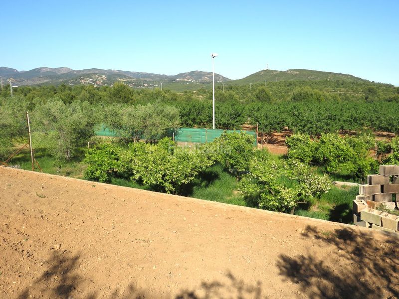 Foto 15560913-e4a3-4697-8160-a027670f6a6b. Casa amb aparcament a Onda