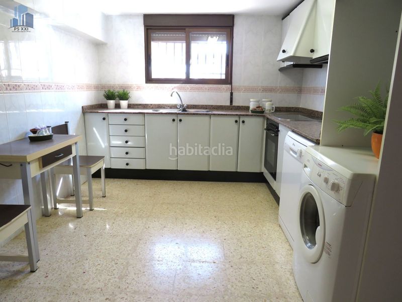 Foto 933a2cdf-5444-4b80-9592-f2c853201679. Casa amb aparcament a Onda
