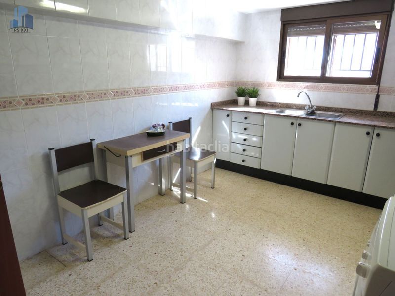 Foto c29cdbd8-db91-47d3-ad49-5e59a0e2a845. Casa amb aparcament a Onda