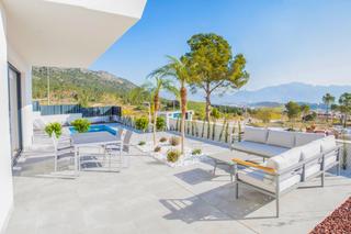 Xalet a Polop. Nuevas villas con dos terrazas y fantásticas vistas despejadas,