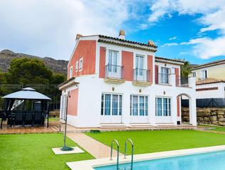 Chalet à Golf Bahía. Chalet en golf bahía