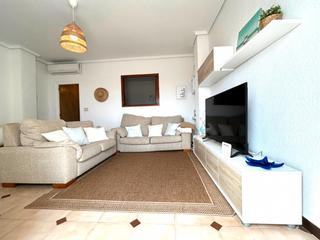 Lloguer Casa a Avenida marina 229. Veranear frente al mar con piscina privada